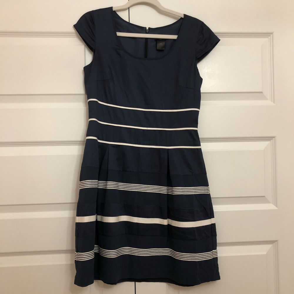 Ann Taylor Size 4 dress